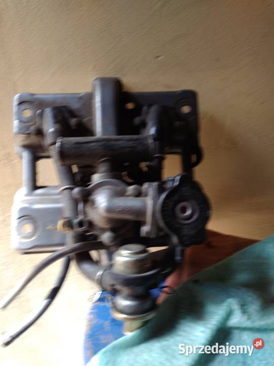 Kawasaki GPZ 500 obudowa termostatu korek Motoryzacja