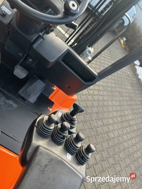 Wózek widłowy Toyota 7FBMF30 elektryczny Wózki widłowe Andrychów