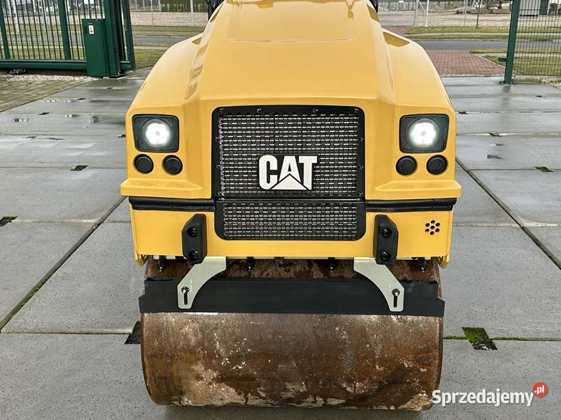 WALEC DROGOWY CATERPILLAR CB25 GC