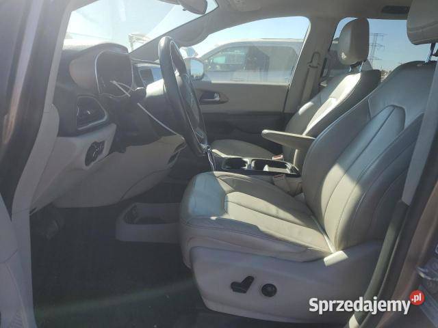 Chrysler Pacifica Touring L 2017 4/5 Lublin
