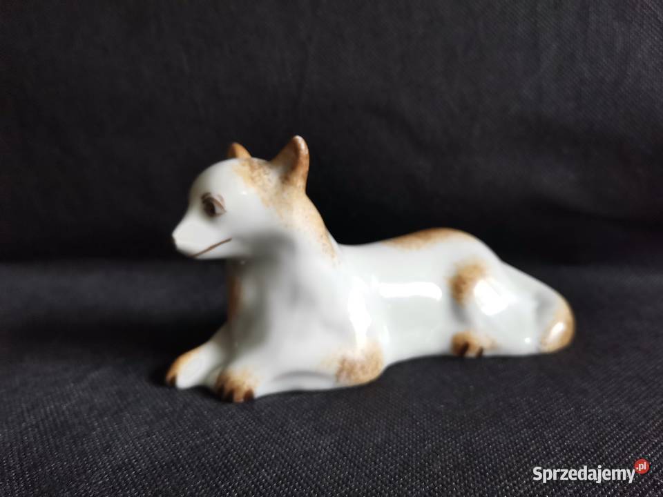 Stara figurka Pies Shiba Inu porcelana Połonne Katowice