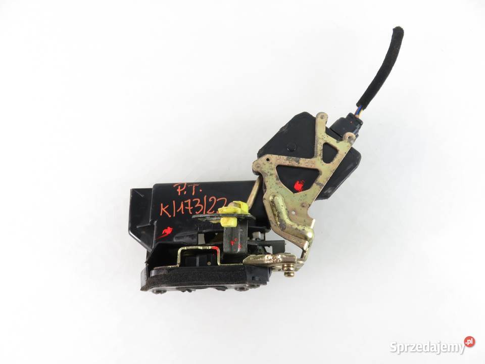 ZAMEK PRAWY TYLNY HYUNDAI TERRACAN osobowe