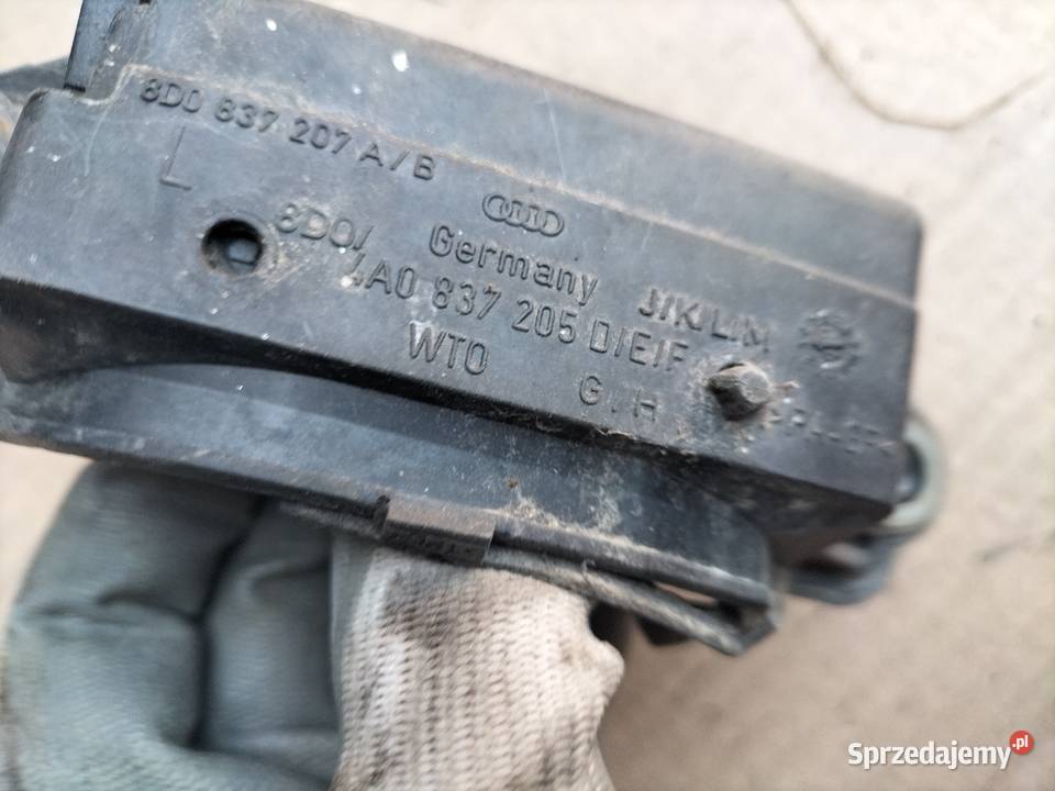AUDI A4B5 A4 B5 KLAMKA ZEWNĘTRZNA LEWA LEWY Kamień-Kolonia