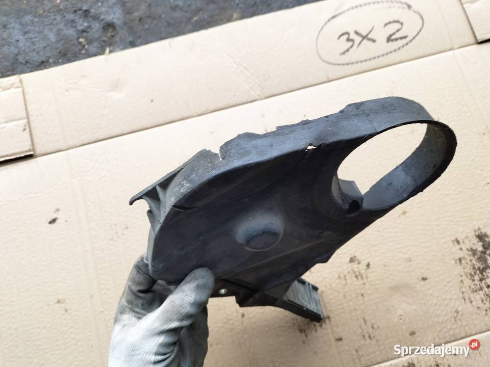 AUDI 80B3 80 B3 18 OSŁONA OBUDOWA ROZRZĄDU Kamień-Kolonia