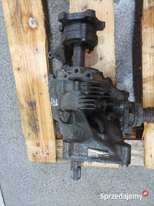 DYFERENCJAŁ REDUKTOR PRZÓD 25 B T30 Nissan