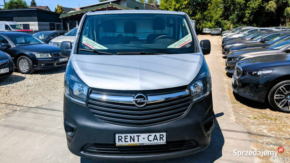 Opel Vivaro 16CDTi Long125Ciężarowy BUS 3Osoby komputer pokładowy śląskie Częstochowa sprzedam