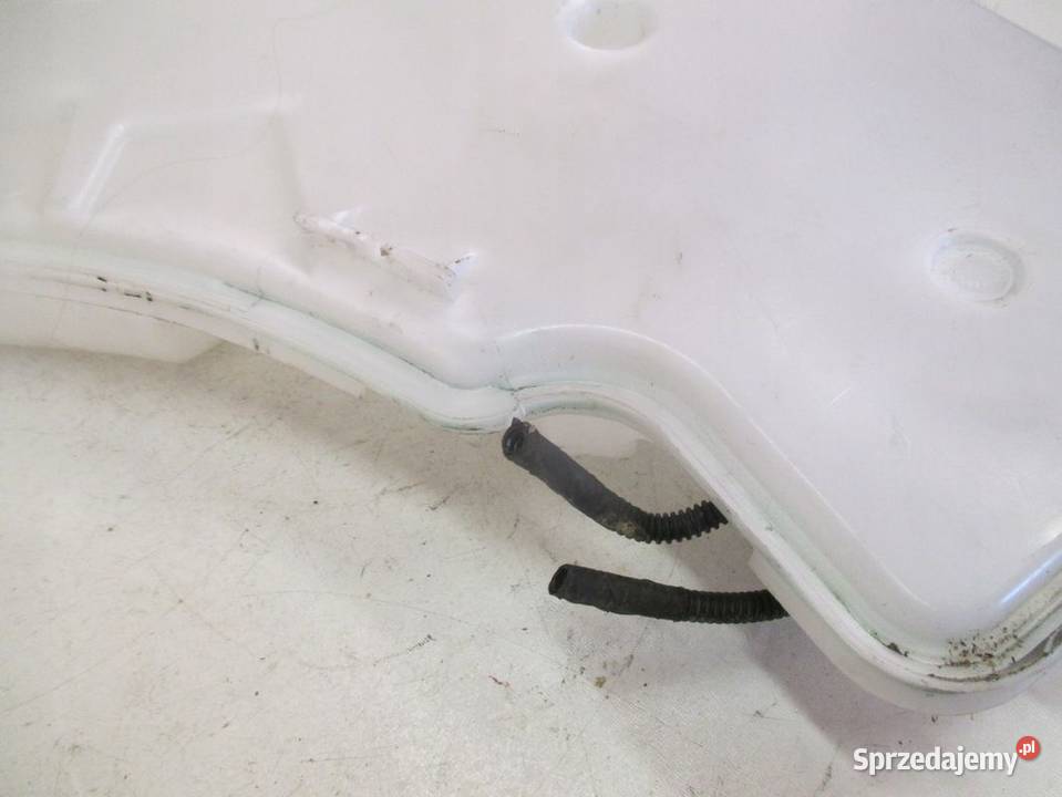 ZBIORNICZEK SPRYSKIWACZY BMW 3 F30 F31 724167312 osobowe wielkopolskie Rakoniewice
