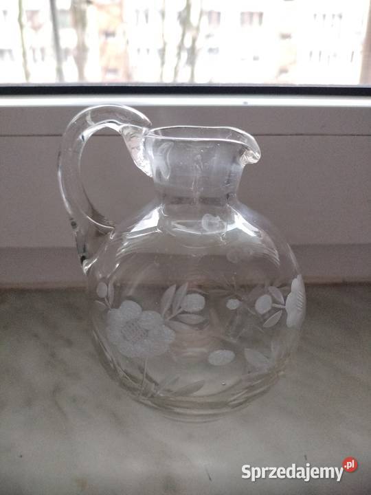 Mały szlifowany dzbanuszek mlecznik Choszczno