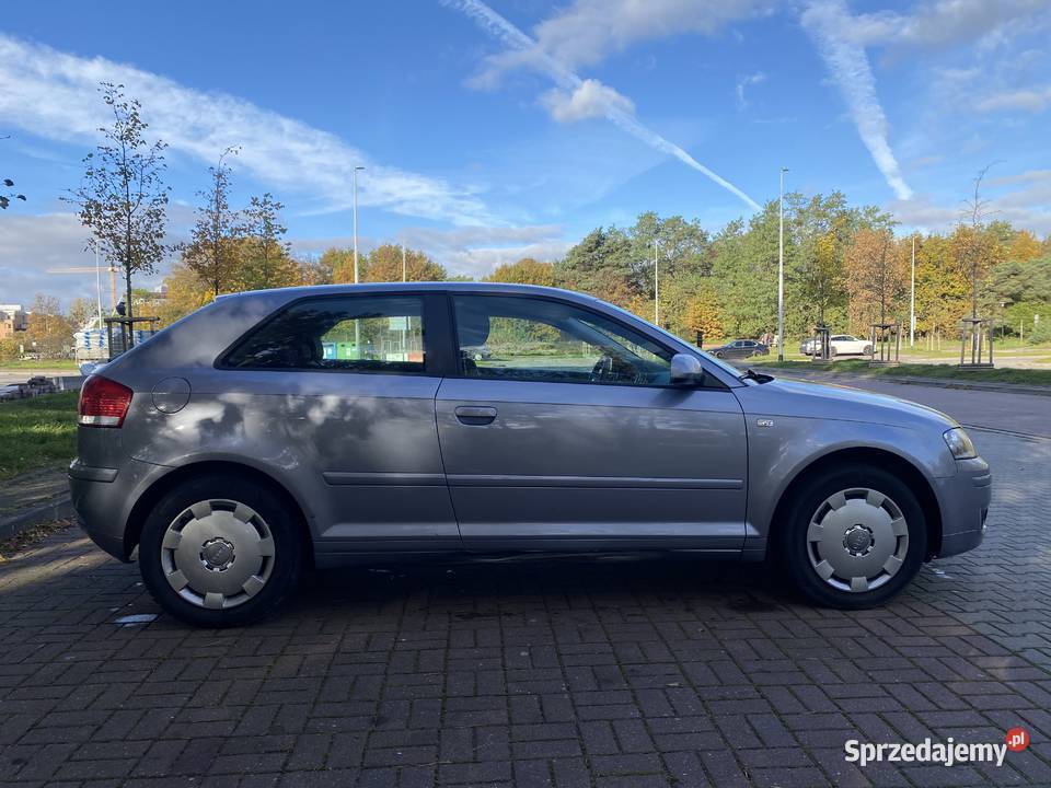 Audi A3 Attraction 16 Benzyna 8P Gdańsk sprzedam