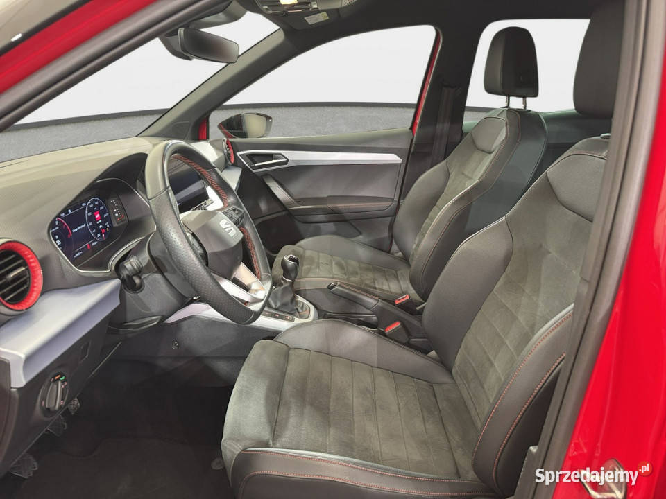Seat Arona VAT 23 FR 10TSI 110 M6 2022 r salon I wspomaganie kierownicy Arona