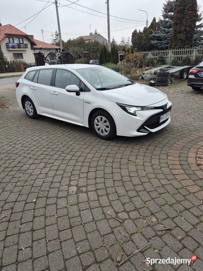 Toyota Corolla 18 hybrid I właściciel Faktura immobilizer