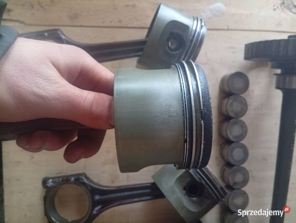 Audi 80 B4 Tłoki używane 20 ABT 781240799KM Strzyżewice sprzedam