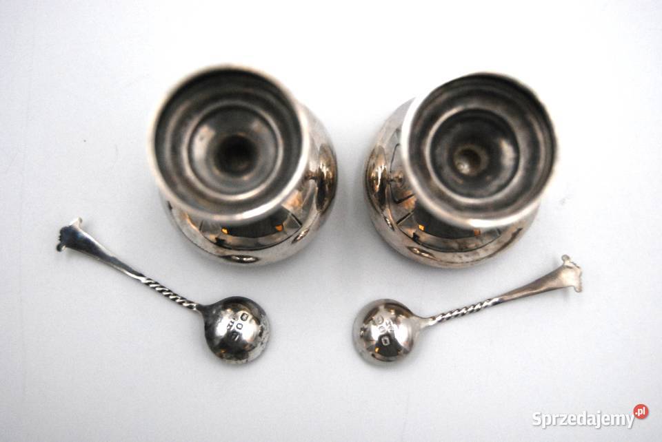 Para srebrnych solniczek Poznań