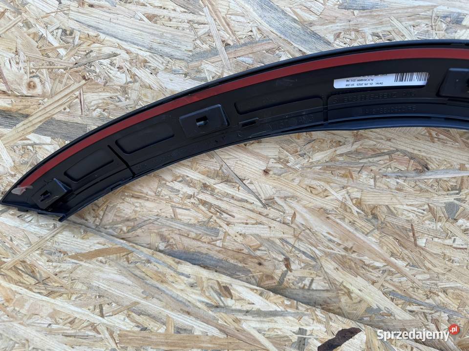 Listwa błotnika przód prawa rh gle w167 AMG Sieraków