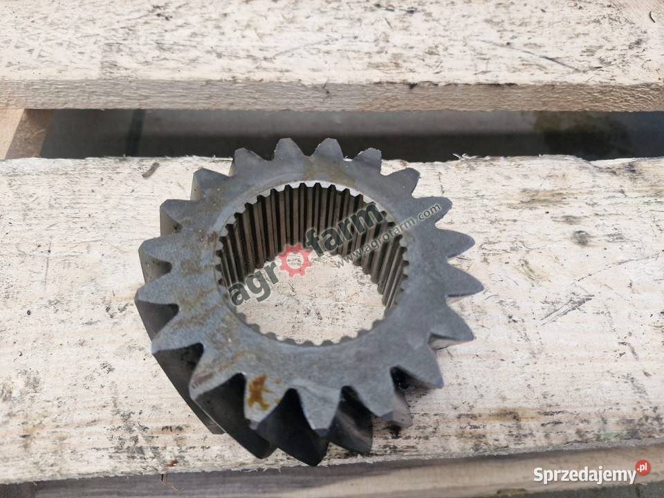 Koło zębate John Deere 6120 6320 6400