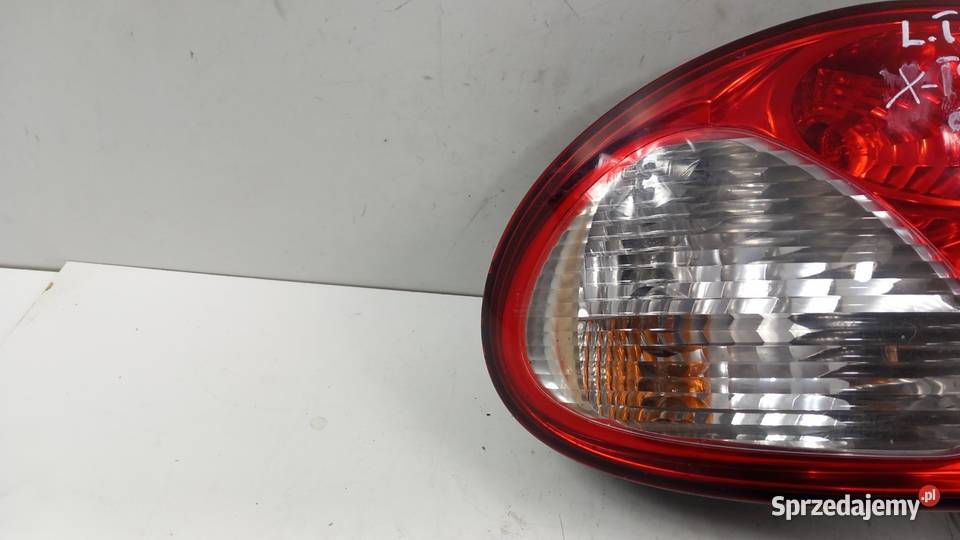 JAGUAR XTYPE SEDAN LAMPA TYŁ LEWA Światła stop Zbierkowo