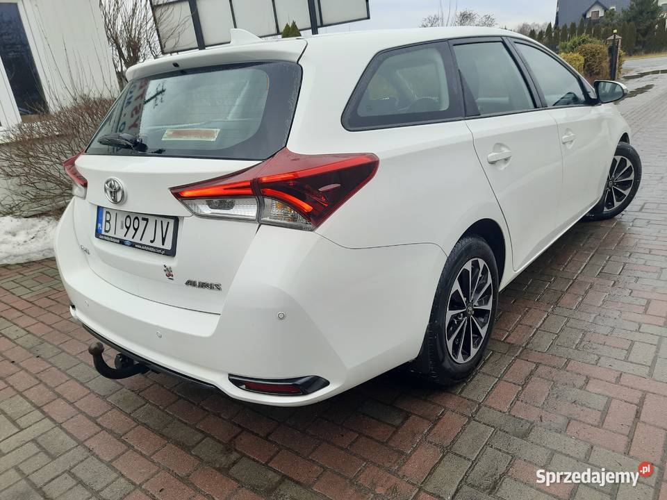 Toyota Auris 14 D4D 66 kW 90 2015 Łuszczów Drugi