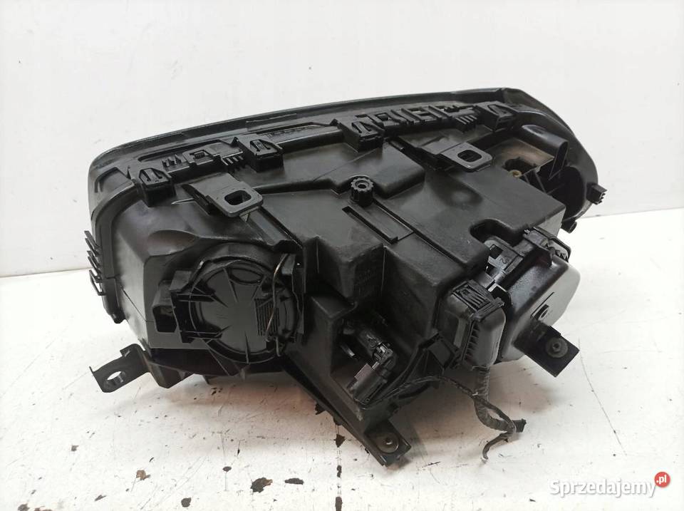 LAMPA PRZÓD PRAWA LIFT LCI XENON EUROPA Bmw X3 I osobowe