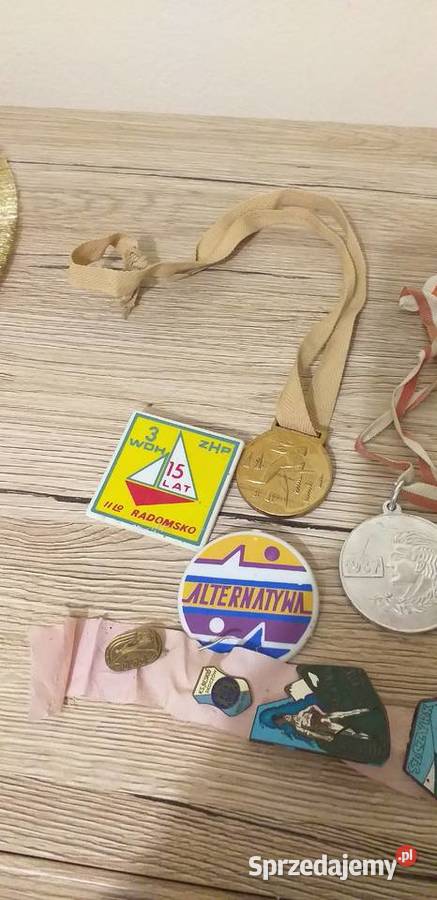 Przypinki z czasów prl łódzkie Przedbórz