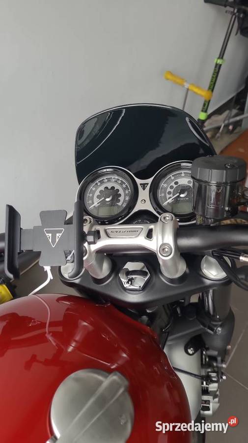 Triumph Speed Tween 1200 czterosuwowy Triumph