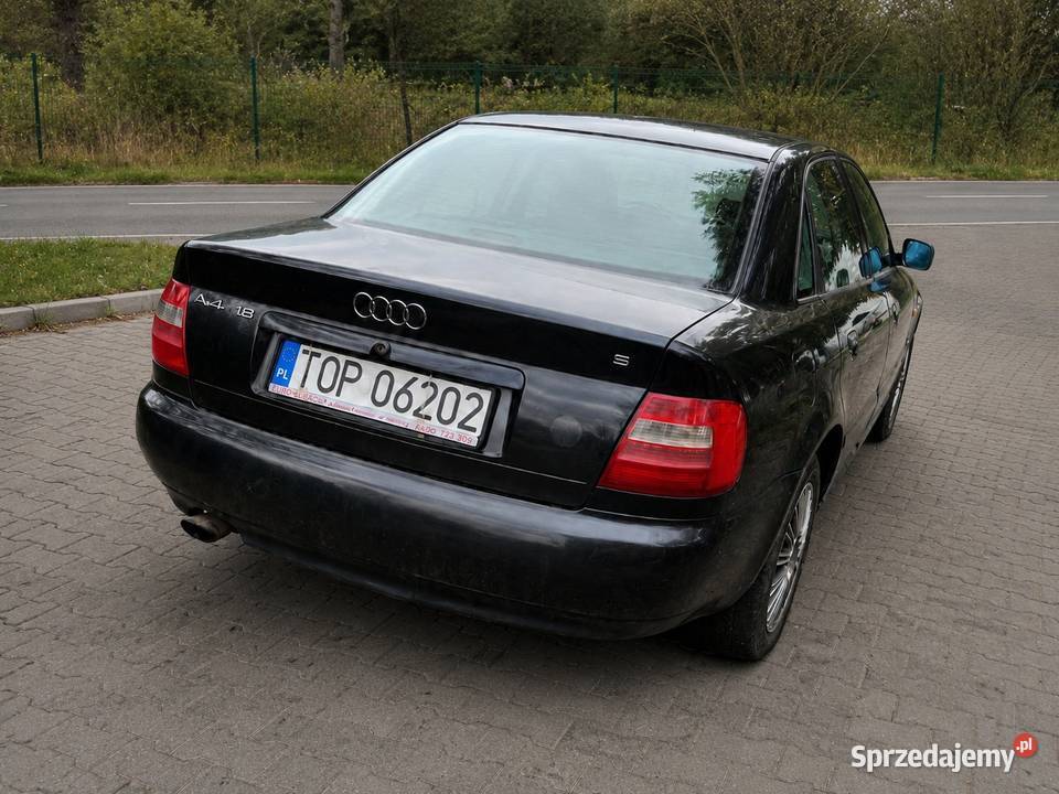 Audi A4 B5 16 Benzyna 1997r Odpala i Jeździ poduszka powietrzna Sandomierz sprzedam