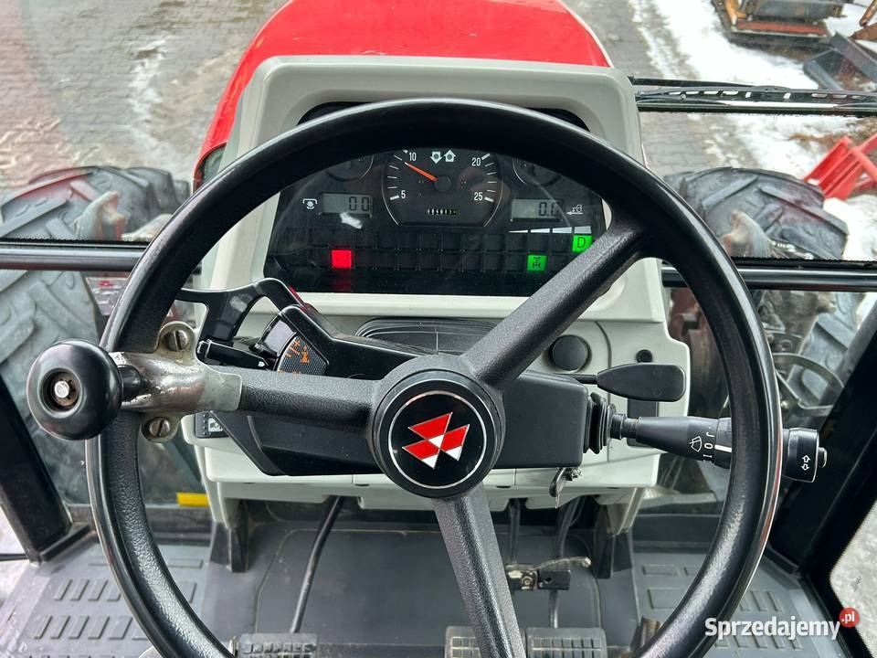 Massey Ferguson 5455 z turem MX mf 5445 class Massey Ferguson Laskowiec