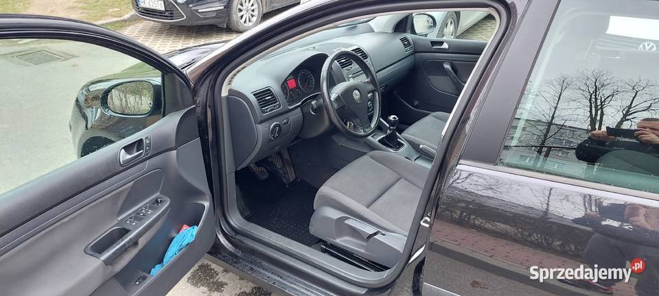 VW Golf 5 16 102 benzyna z LPG 5 drzwi HATCHBACK Krosno