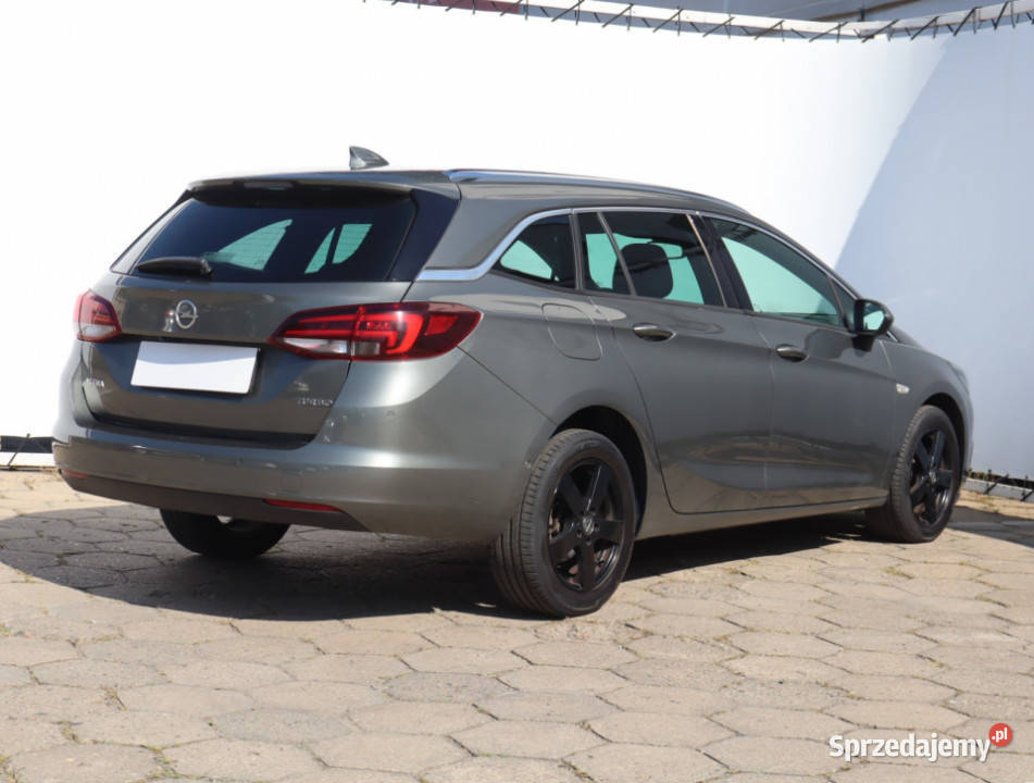 Opel Astra 14 T Łódź