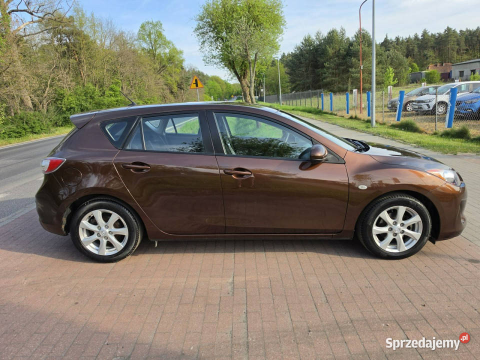 Mazda 3 Mazda 3 16 benzynka z niskim przebiegiem Cielcza