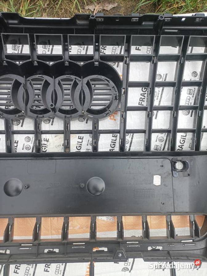 Audi Q5 FL atrapa zderzakadodatek Łódź