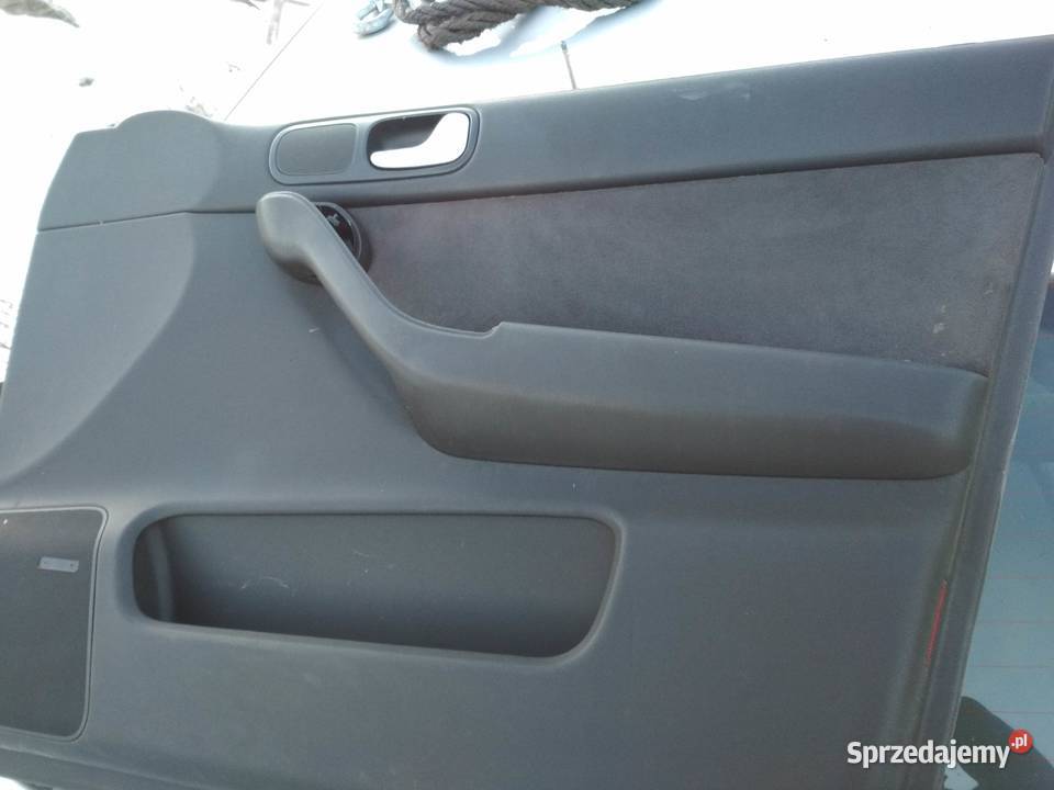 boczki z drzwi Audi A3 8L 5 drzwiowe alcantara Chełm sprzedam
