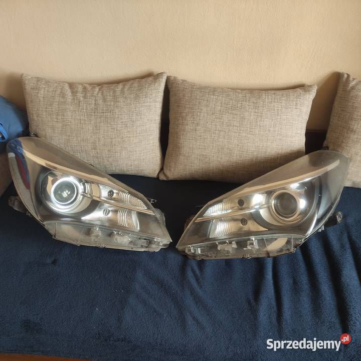 Toyota Yaris 3 lift lampa przednia lewa i prawa Kraków
