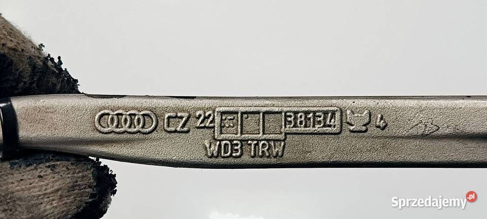 WAHACZ PRZÓD PRAWY AUDI A4 B9 QUATTRO GÓRNY Lipno