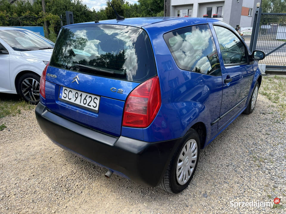 Citroen C2 14 Zarejestrowany Ważne Opłaty Rok produkcji 2003 sprzedam