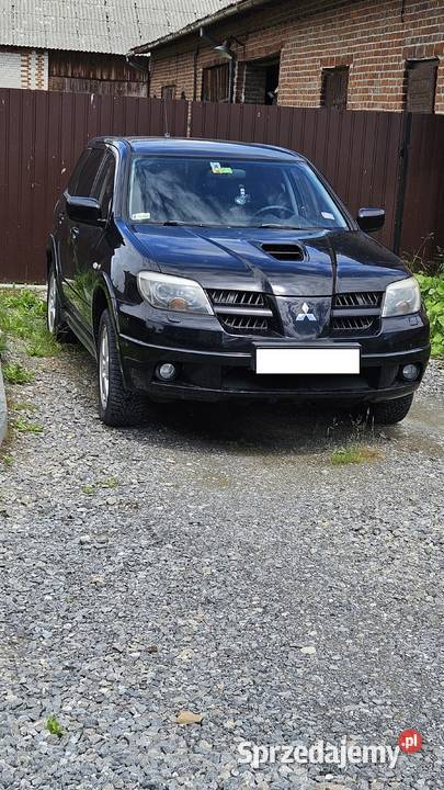 Mitsubishi Outlander I SUV 4x4 20 turbo 200 radio Olbięcin