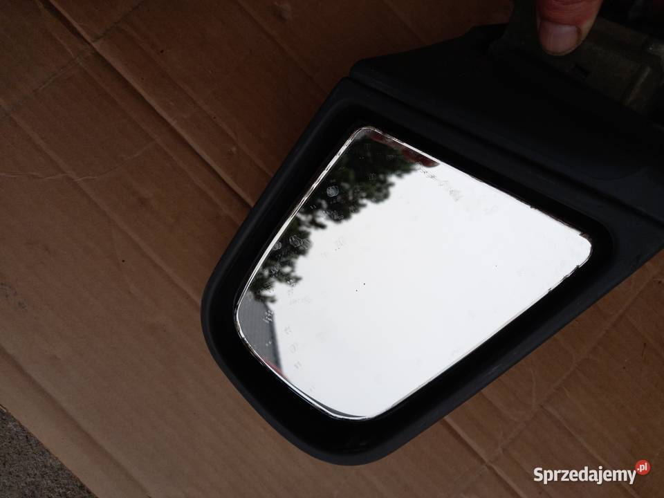 Opel Omega A Zaślepka lusterka prawa lusterko Bukownica sprzedam