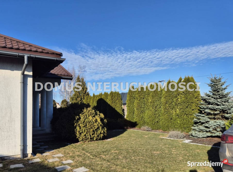 Dom wolnostojący Brzeziny 1641m2