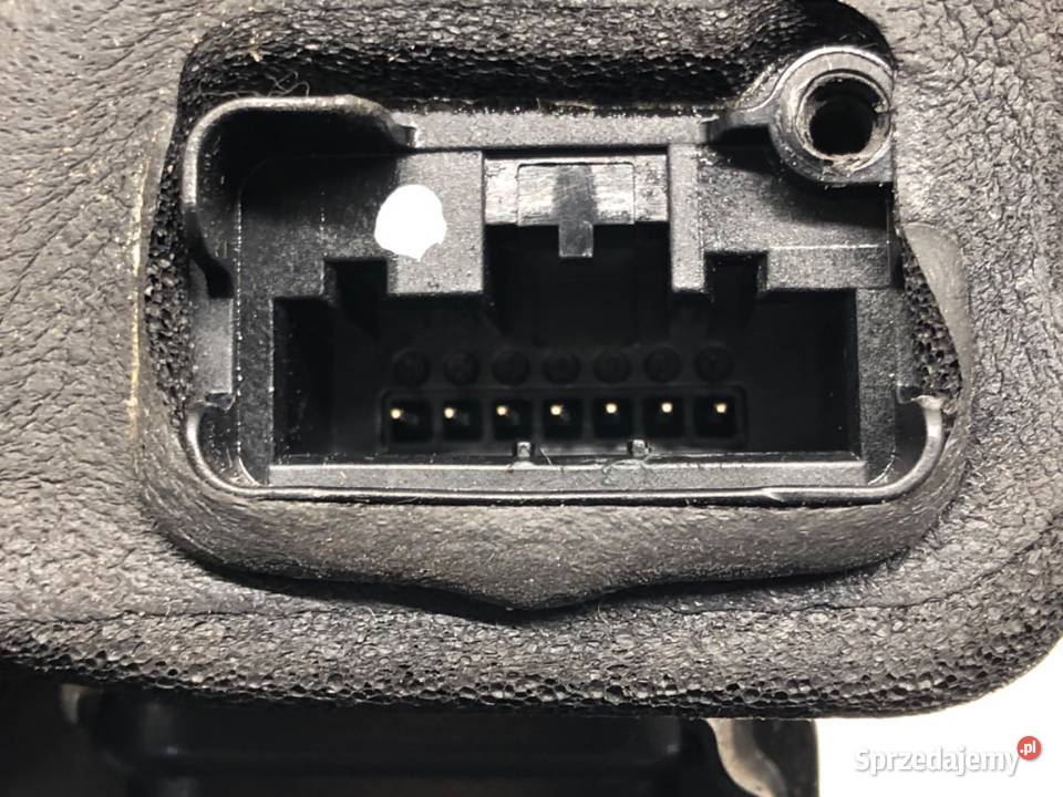 ZAMEK DRZWI PRAWY TYŁ VW POLO V Hatchback osobowe Zamki, wkładki i kluczyki