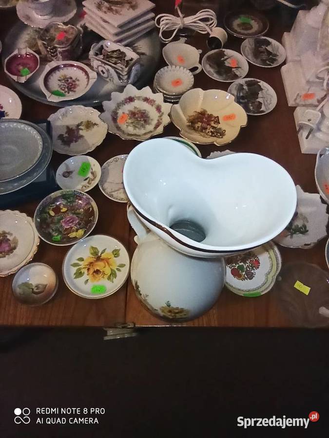 Dzbanek do wody z bukietami kwiatów Hackefors Porcelana i szkło