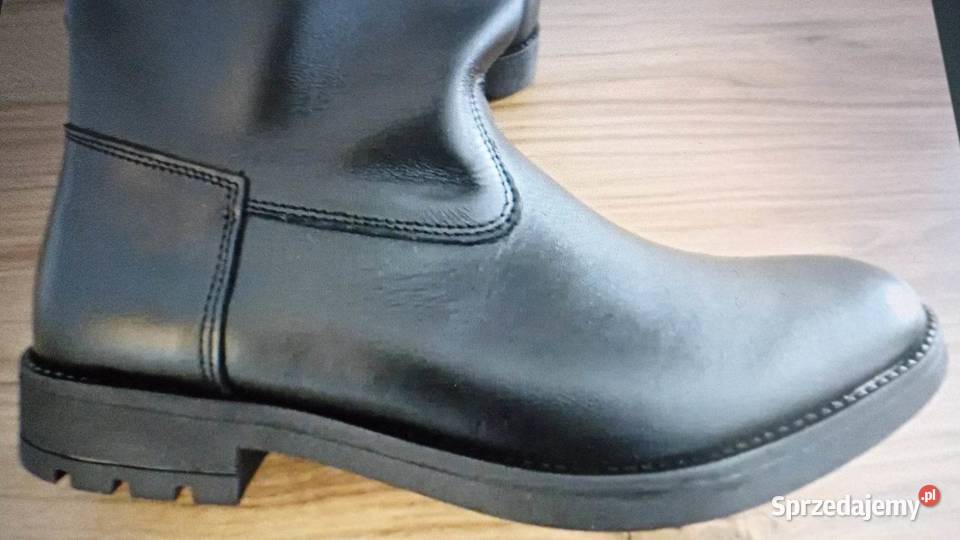OFICEREK DO JAZDY KONNEJ Z ZAMKIEM inna Pozostałe Wadowice