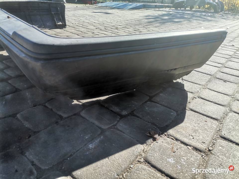 VW PASSAT B2 KOMBI ZDERZAK TYLNY