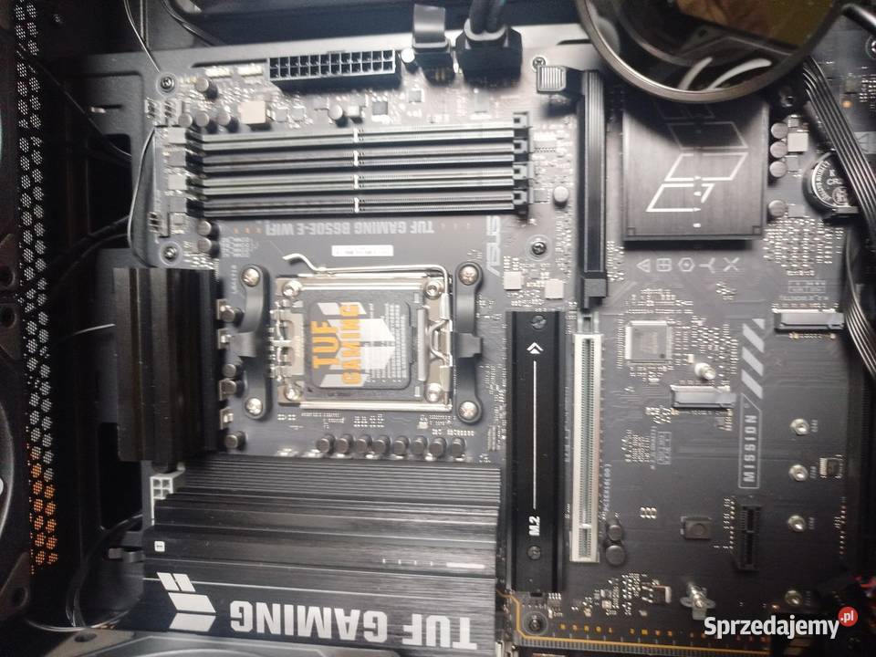 Mam na sprzedaż niedokończonego kompa łódzkie Rawa Mazowiecka sprzedam