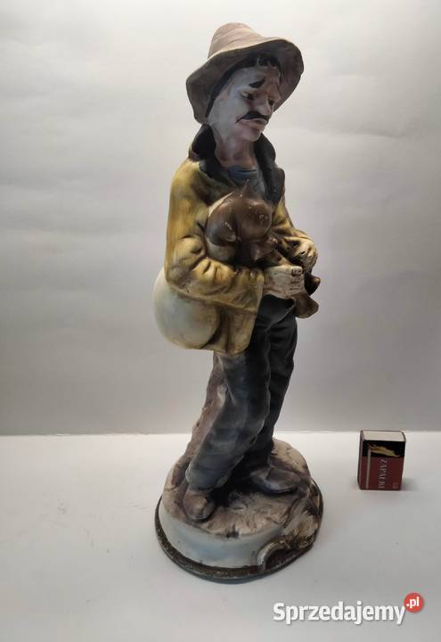 Włoska porcelana sygnowana Capodimonte figura 40 Porcelana i szkło