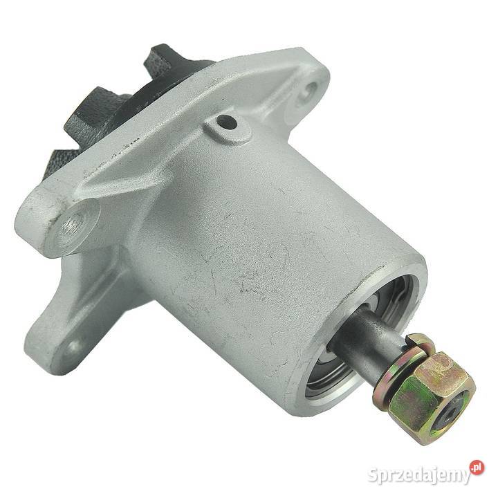 Pompa wody Kubota D1101 Części i osprzęt rolniczy Tajęcina