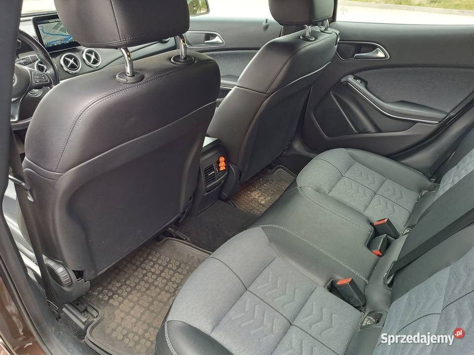 MercedesBenz GLA 180 7GDCT 16 Benzyna 122 2018r Hatchback Kędzierzyn-Koźle