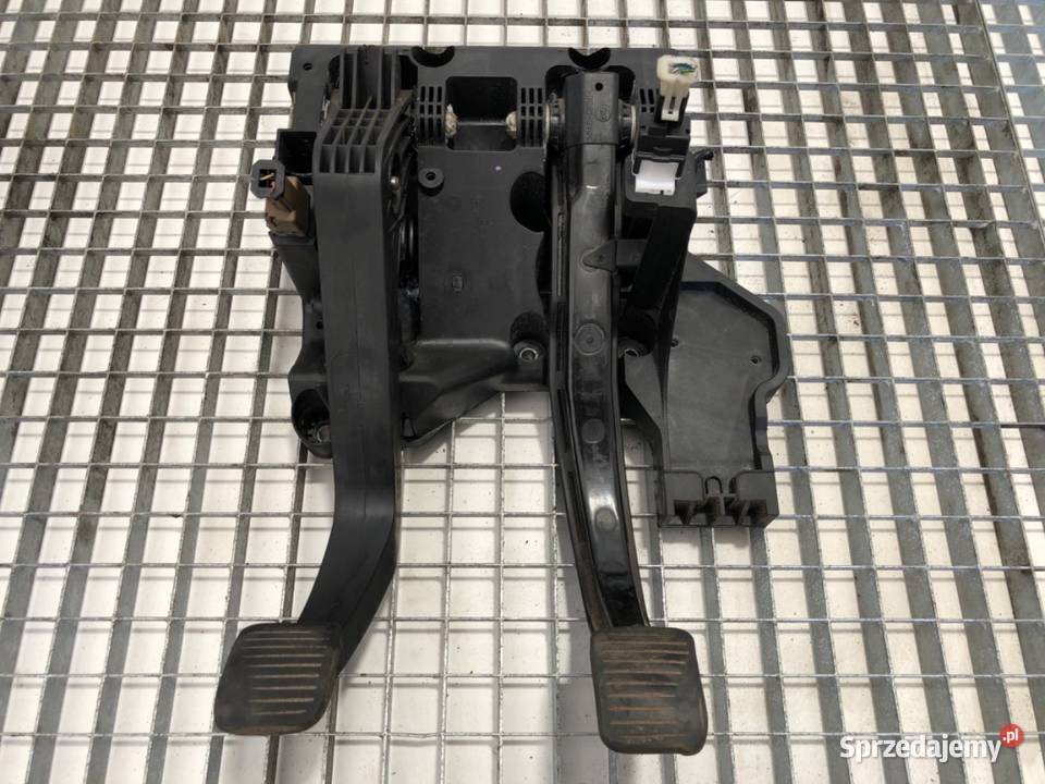 PEDAŁY FIAT DUCATO III 380250101 30 156 osobowe sprzedam