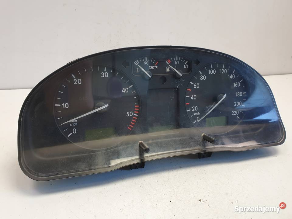 Vw Passat B5 19 TDI LICZNIK ZEGARY automat Liczniki i zegary Chełm