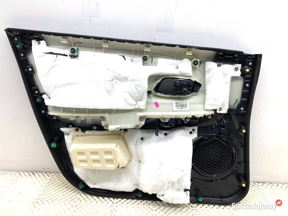 BOCZEK DRZWI PRAWY PRZÓD HONDA HRV Crossover podkarpackie