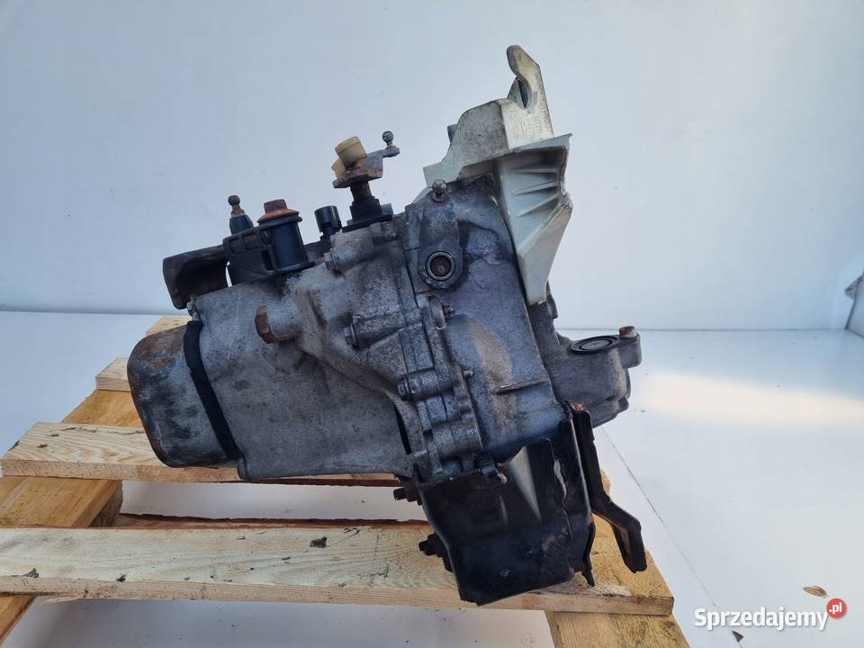 Peugeot 207 14 VTI SKRZYNIA BIEGÓW manualna osobowe lubelskie Rudka