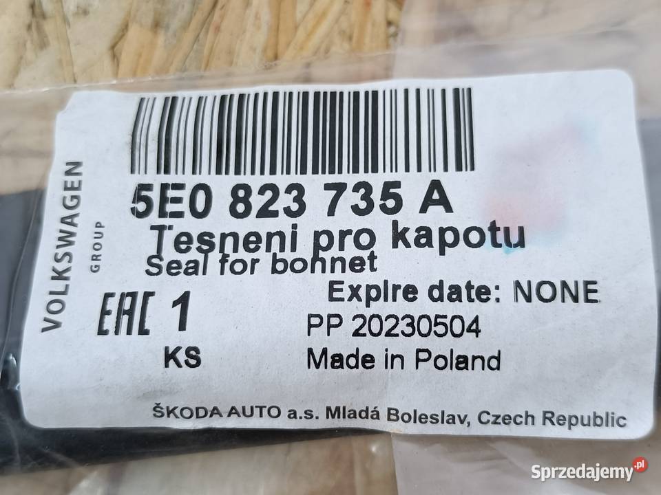 SKODA OCTAVIA III USZCZELKA MASKI ŚRODKOWY PRZÓD Uszczelki wielkopolskie Pleszew
